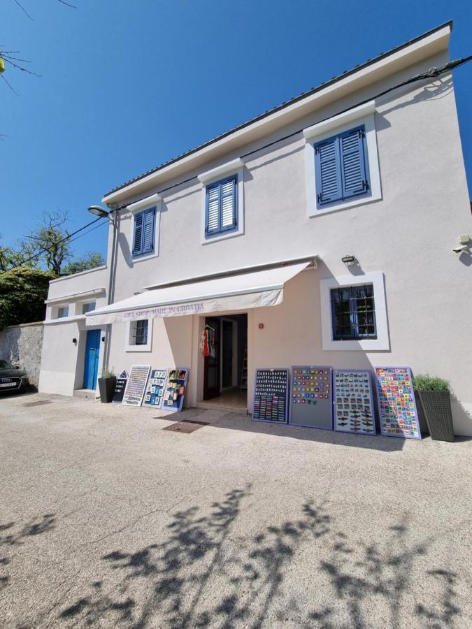 Narcis Central Apartment With Sea & City Views Veli Lošinj Buitenkant foto
