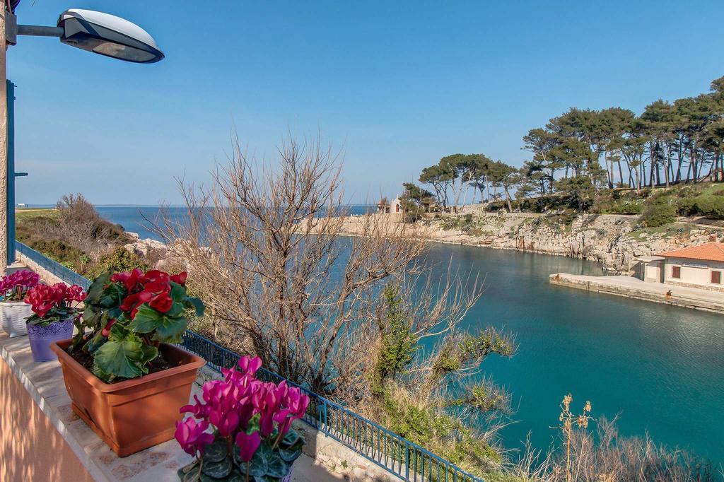 Narcis Central Apartment With Sea & City Views Veli Lošinj Buitenkant foto