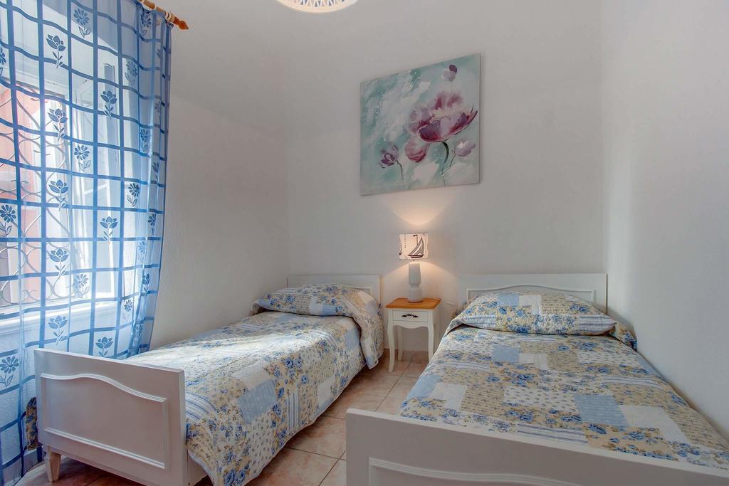 Narcis Central Apartment With Sea & City Views Veli Lošinj Buitenkant foto