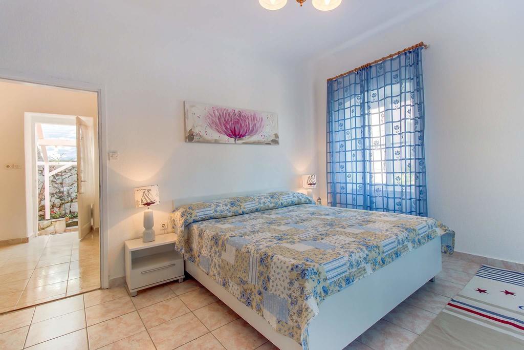Narcis Central Apartment With Sea & City Views Veli Lošinj Buitenkant foto
